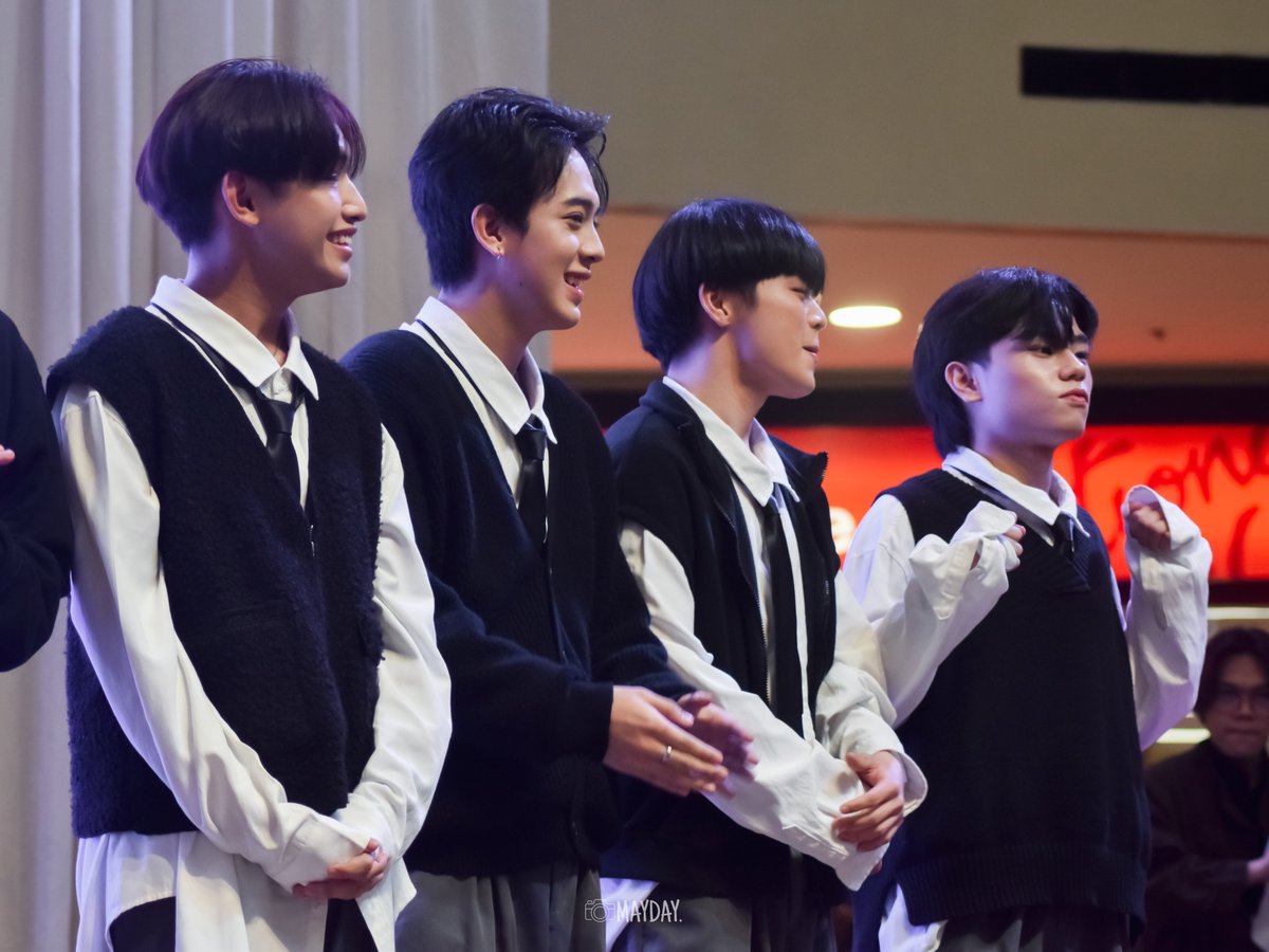 [030825] AJAA @ PPOP Caravan 2025
📍 Market! Market!

#PPOPCaravan2025
#AJAA <a href="/AJAAofc/">AJAA</a> <a href="/axllukecab/">AJAA Axl 💜</a>