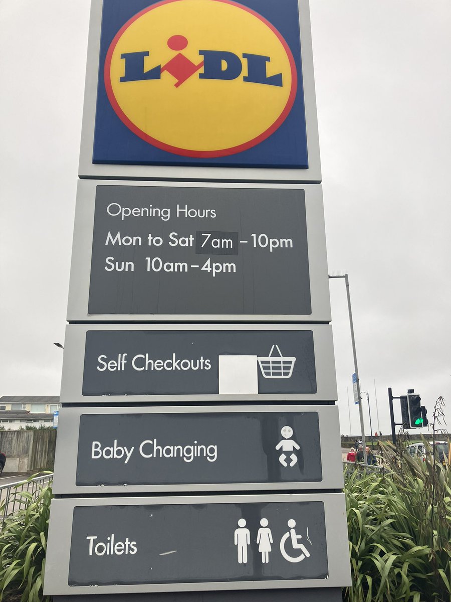 TreinenMetToiletten tweet media