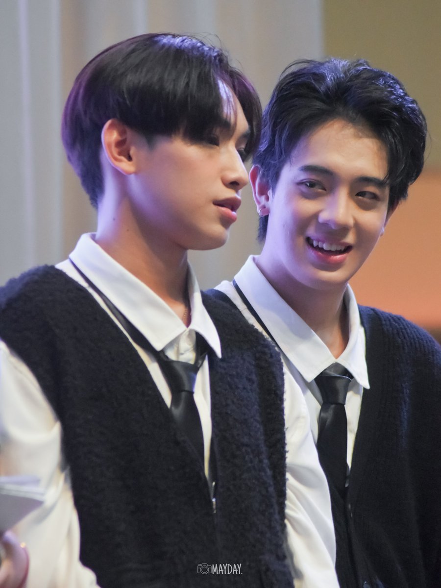 [030825] AJAA AXL &amp; ASH
📍 Market! Market!

510z

#PPOPCaravan2025
#AJAA <a href="/AJAAofc/">AJAA</a> <a href="/axllukecab/">AJAA Axl 💜</a>