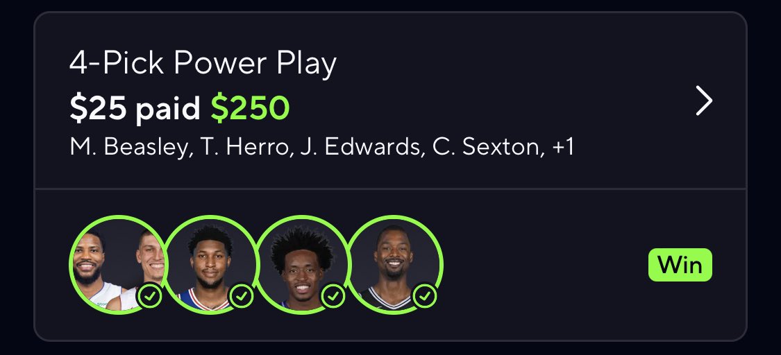 Essdee91's tweet photo. What a night! We keep it coming everyday our discord cashed the community out! Some small wins. Some big wins. It don’t matter. All that matters is consistency! Come tap in with us!!!! #GamblingTwitter #gamblingcommunity #d2FAM link in bio🫡🫡 https://t.co/ec1htWavi4