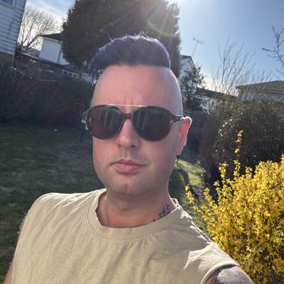 JDanielBenjamin's tweet photo. Happy Thursday! 
Enjoying some Sun!
.
.
.
.
.
#sun #selfie #spring #NewProfilePic
https://t.co/YlUc4nWURO https://t.co/NUpXefvwJa