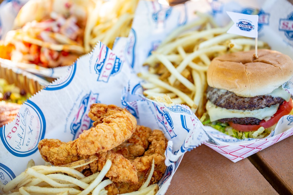 Food trucks: Serving up joy, one bite at a time. 🍔

Be sure to book us for corporate catering, birthday parties, and all other events!
--
To see our menu, please visit: bit.ly/4hj3Nnb

📧 ana@fordsfishshack.com to book @fordsOTR for your next event!