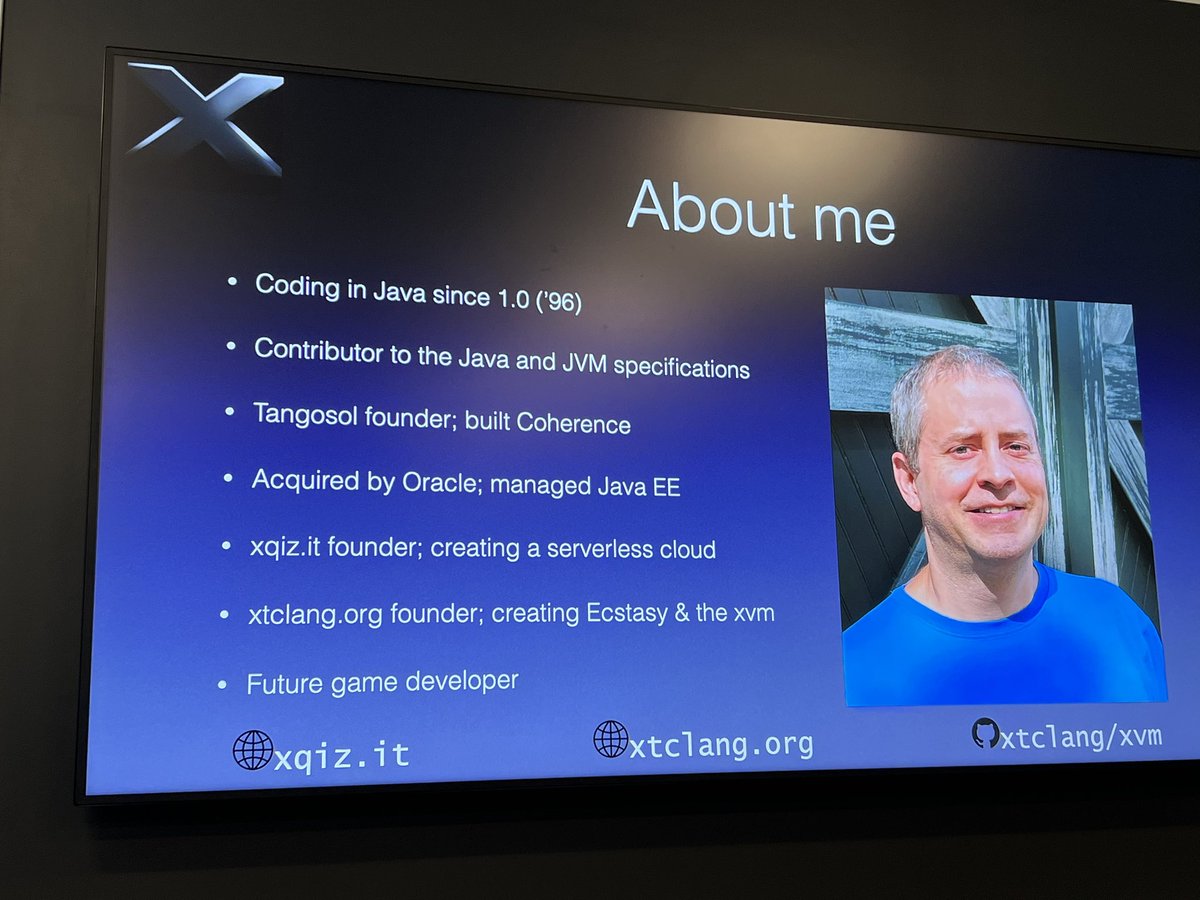 mkheck's tweet image. Next up at @javaone, Cameron Purdy discussing Creating Cloud Native capabilities using the latest features from #Java and the #JVM 😃🙌