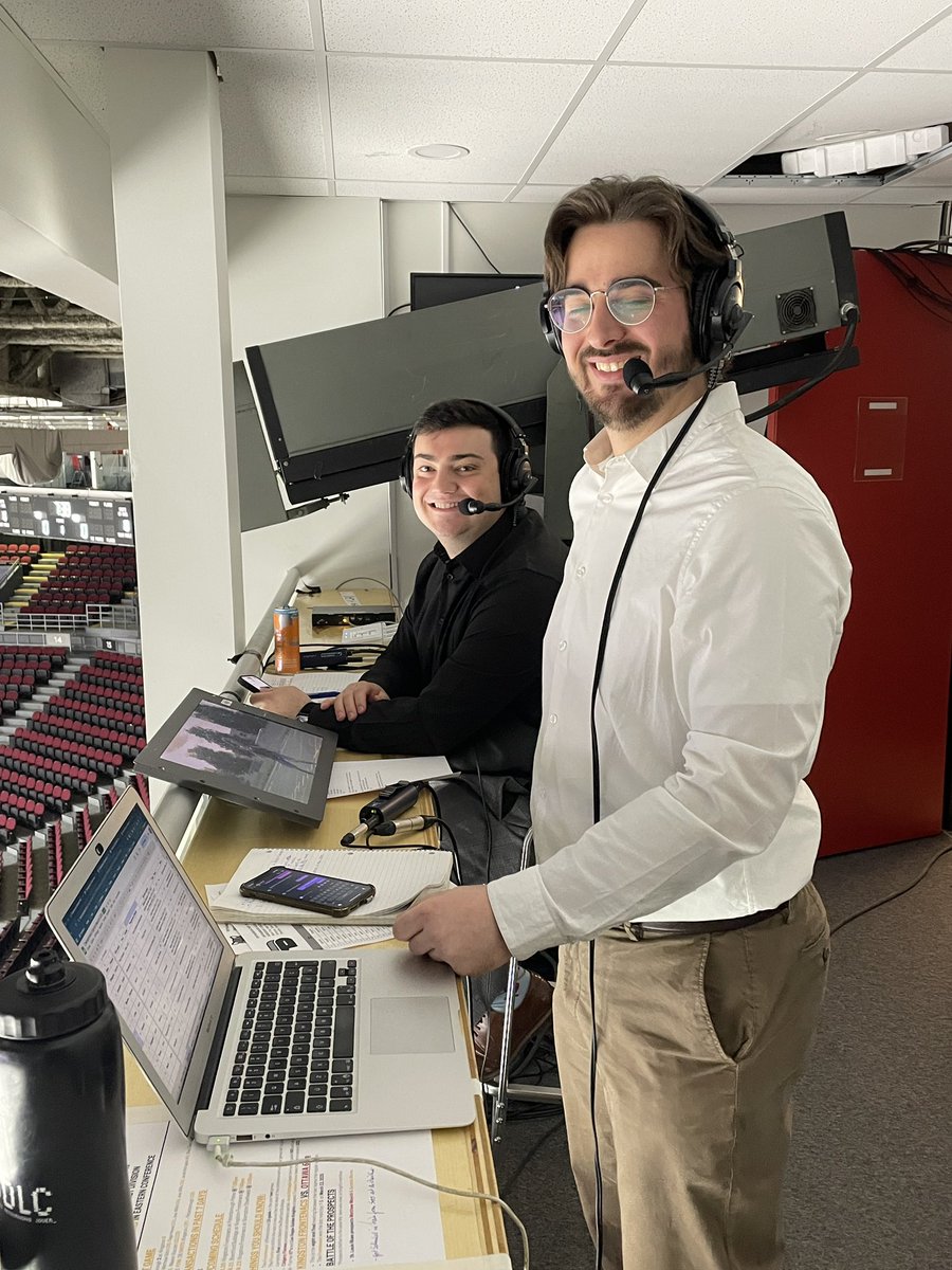 A couple of Ottawa mainstays on the call for <a href="/USPORTSca/">U SPORTS</a> Men’s Hockey National Championship!

🎙️<a href="/TMcD1639/">Tyler McDonald</a> and Bryanna Neuwald in English. Max Jolicoeur on play-by-play en français!

📺 Tune in on CBC Gem all weekend.
