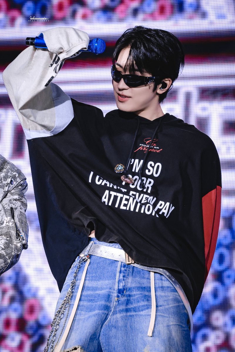 heybabydeul's tweet photo. WONWOO                                         wonu💪🏻 https://t.co/xBbPcMPzKy