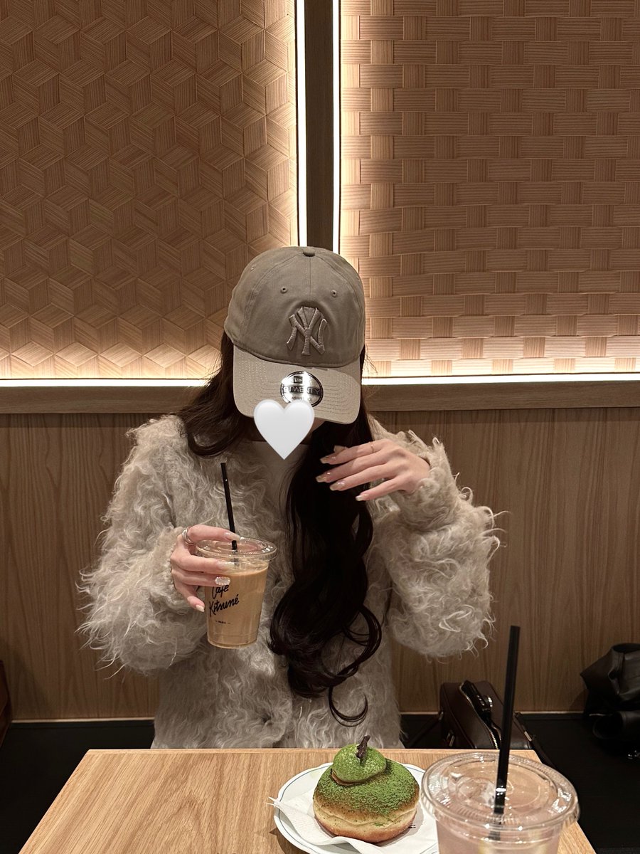 t____chans's tweet photo. ニューエラの春コレクション全色めちゃくちゃ可愛い、、迷ったけどアッシュブラウンにした🙂‍↕️🤎 https://t.co/6w9ewMiqdo