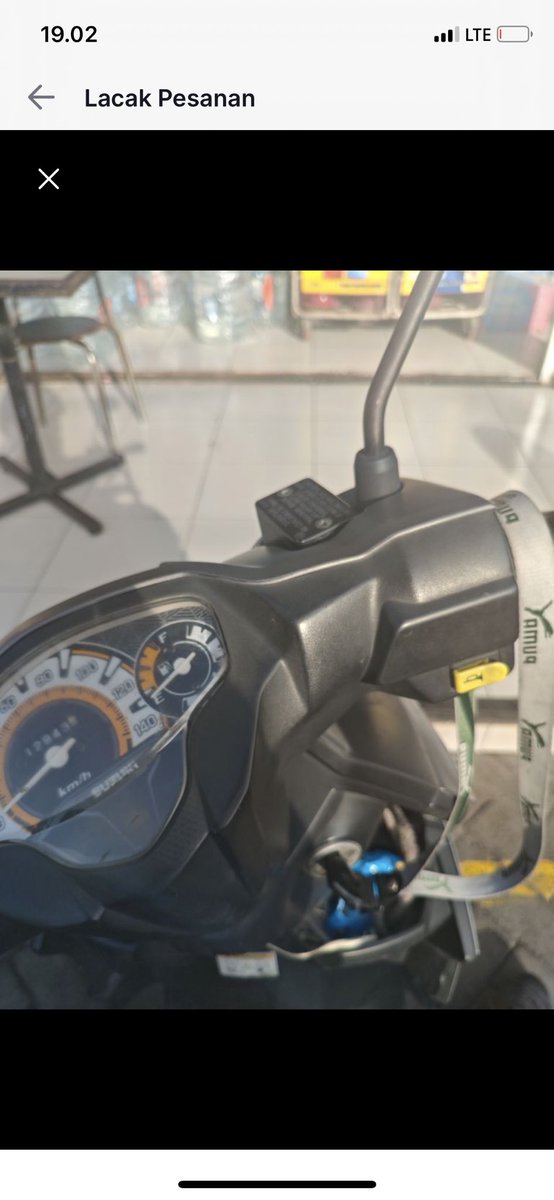 Min <a href="/KontakIndomaret/">Kontak Indomaret</a> di aplikasi keterangan pesanan diterima padahal blm sy terima terus pas di lacak isinya bukan pesanan sy malah foto random ngawur dr kurir. Tolong dong dibantu !

Baru pertama pake layanan onlain indomaret aku kira oke ternyata payah. Pantes aku lbh suka alfa