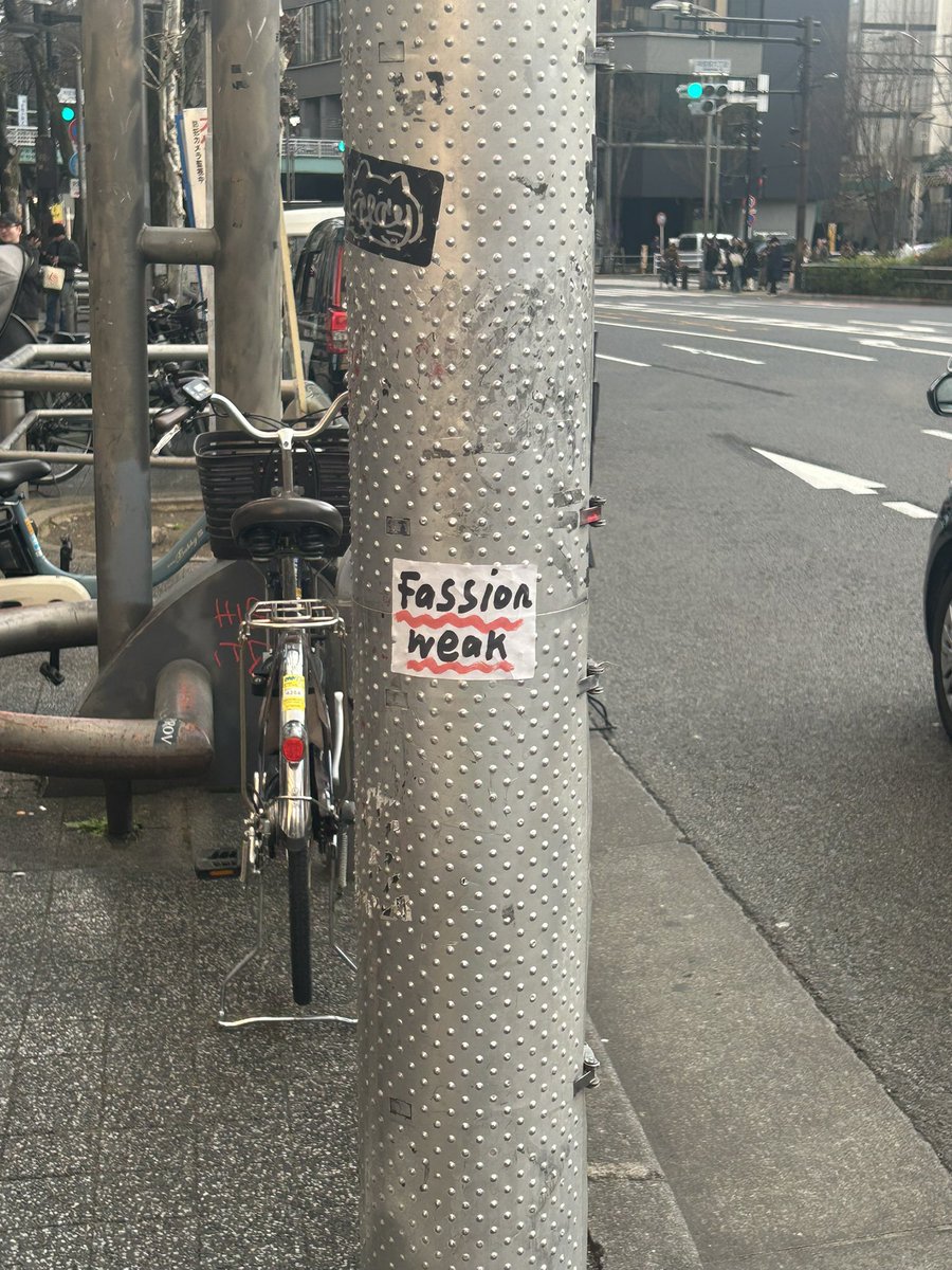 _nibobobo_'s tweet image. 残業と資格勉強の日々、、