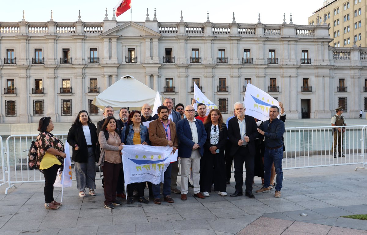 #Noticia | Crisis en el SERNAC: Organizaciones sindicales exigen renuncia del director nacional

🧐 Continúa leyendo: anef.cl/crisis-en-el-s…

#ANEF #SERNAC #ADFSERNAC #Crisis #LaMoneda