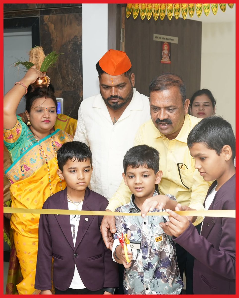 CtmDevelopers's tweet photo. Turning Keys into Smiles &amp; Houses into Homes! 🏡✨

CTM Developer by Chetan Mangade

📍 Location: Office No. 1003, 10th Floor, Ivory Tower, Near City Pride, Pune - Satara Rd, Pune, Maharashtra 411037
📞 Contact Us: 7703047703

#RedefiningLegacies #CTMDevelopers https://t.co/HcwTmLKO3f
