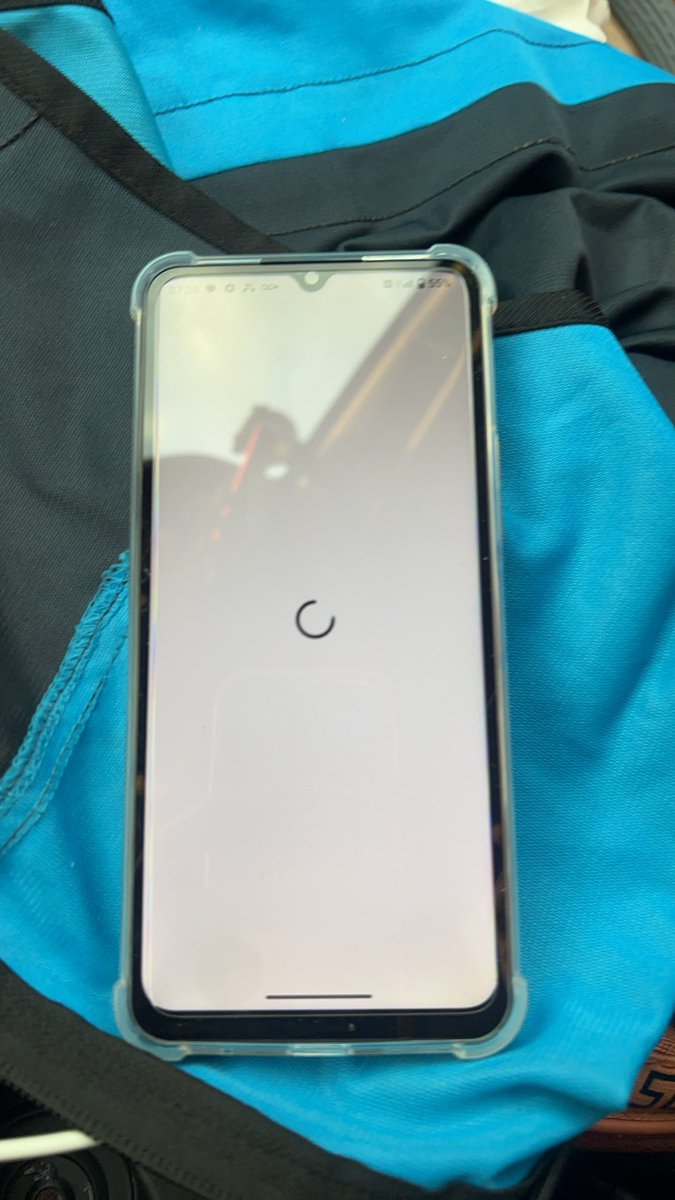 XRanJetX's tweet image. whoever buying #jambophone @JamboTechnology be careful data plan doesn’t work! Especially helium mobile! Its stupid as fk!