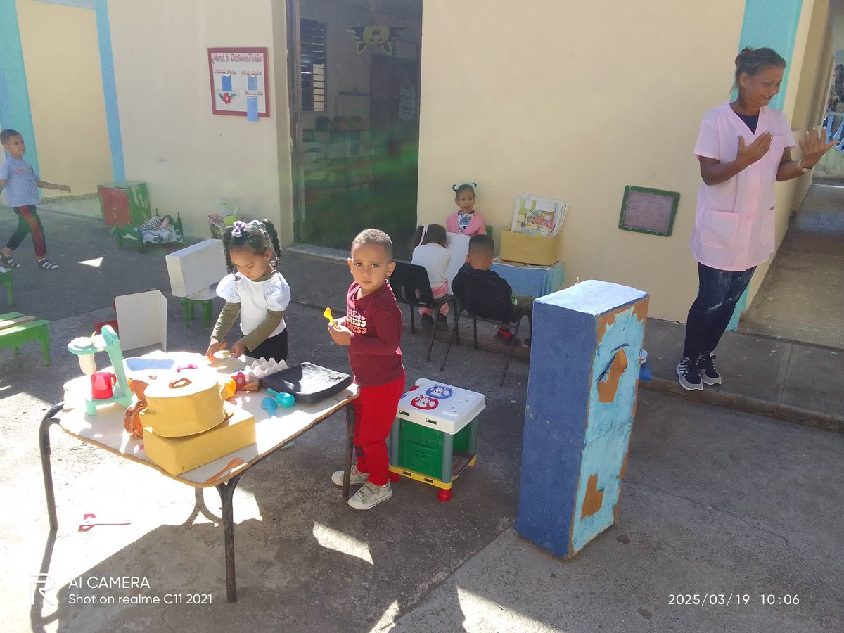 Nuestros educandos de 4to y 5to año de vida en la actividad independiente <a href="/AleidaSuarezSa2/">Aleida Suarez Sanchez</a> <a href="/CubaMined/">MINED</a> <a href="/DiazCanelB/">Miguel Díaz-Canel Bermúdez</a> <a href="/dpestgo/">DGE Santiago de Cuba</a> <a href="/LHierresuelo/">Luis Hierresuelo</a> <a href="/BeatrizJUrrutia/">Beatriz Johnson Urrutia</a> <a href="/jorge_pisonero/">Jorge Carlos Pisonero González</a> <a href="/dme2frente/">DME - Segundo Frente</a> <a href="/PlutinArgelio/">Argelio Plutin</a>