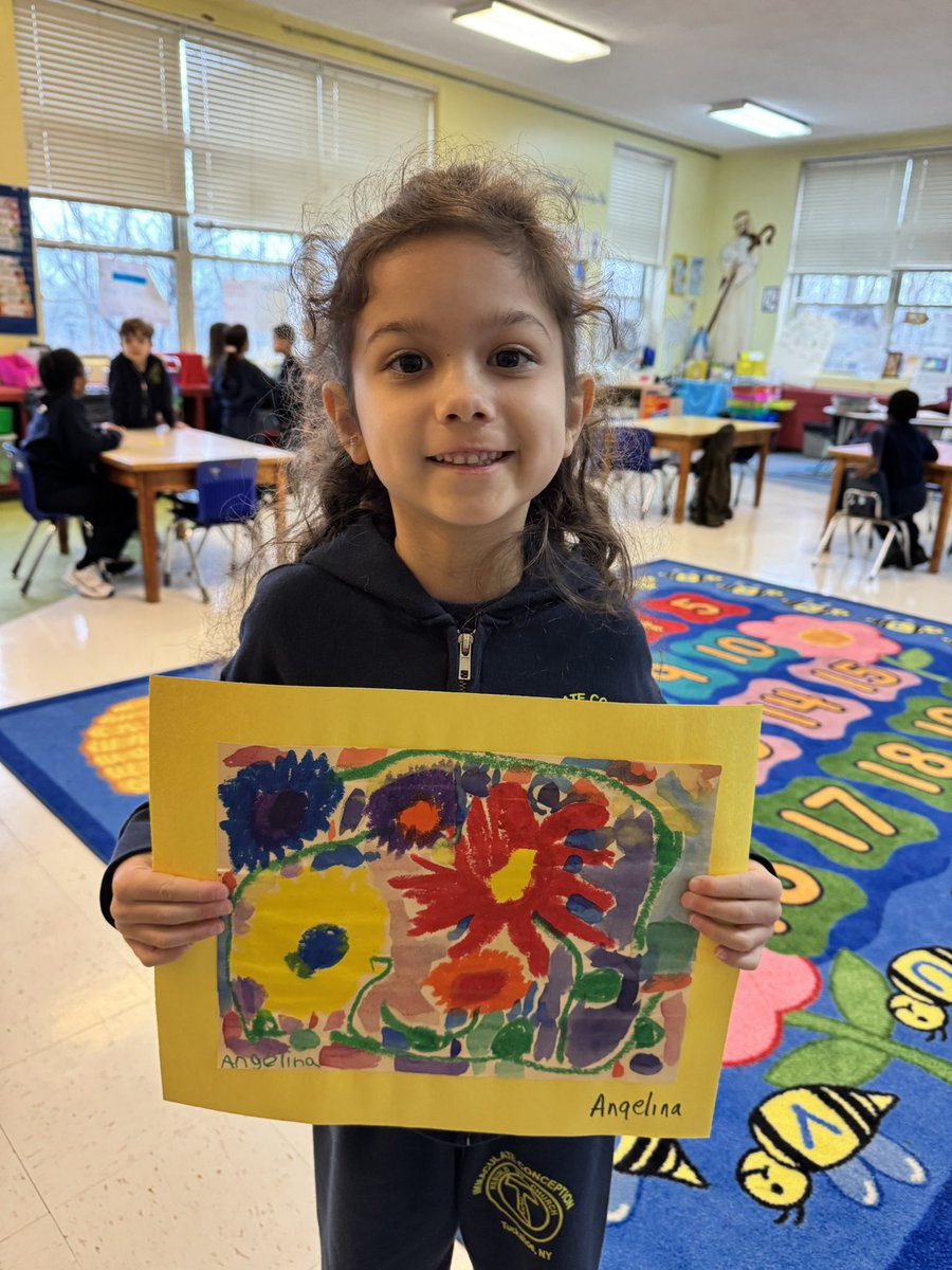 icschool_online's tweet image. Happy First Day of Spring from ICS Kindergarten! 🌼 🌺 🌻 Painted paper spring flowers #Arted #IncredibleCatholicStudents  @icsartsmart @ArchNY_Schools