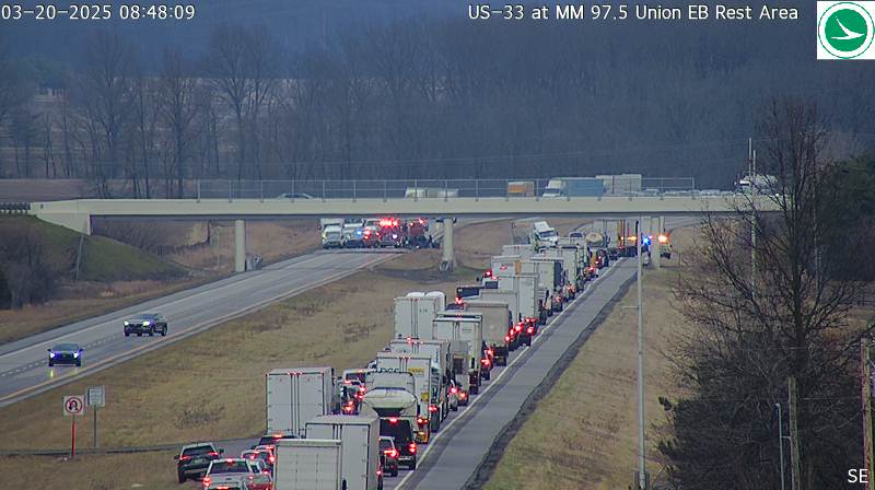 #TrafficUpdate - US 33 is CLOSED in BOTH DIRECTIONS btwn Scottslawn Rd &amp; US 42.  INJURY ACCIDENT involving a semi &amp; SUV.  DETOUR:  Industrial Pkwy.  #TrafficAlert