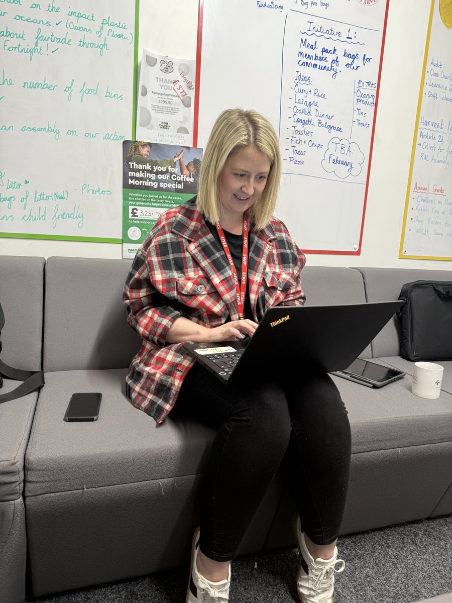 An outstanding morning with Mrs Griffiths <a href="/pantysgallog/">Pantysgallog P.S.</a> for a 1 to 1 AI 🤖 Planning and Coaching session #valueadded