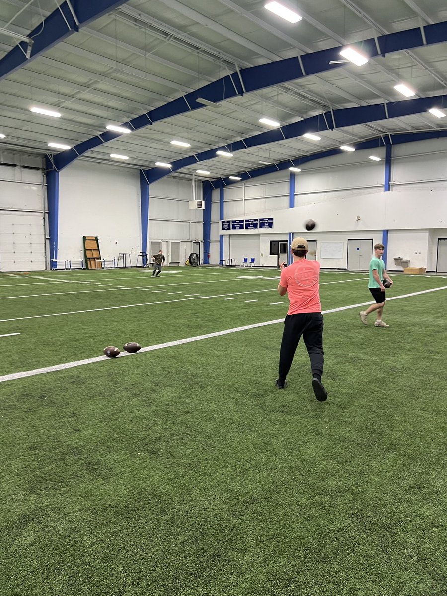 StarCityDogs's tweet photo. The last “Q School” session before spring break is in the books.  We appreciate Coach @alek3taylor and our quarterbacks for being up bright and early and locked in a couple mornings each week this spring.  It’ll pay off this fall!  #GoDogs #bethebest https://t.co/5Nq5JmSn8K