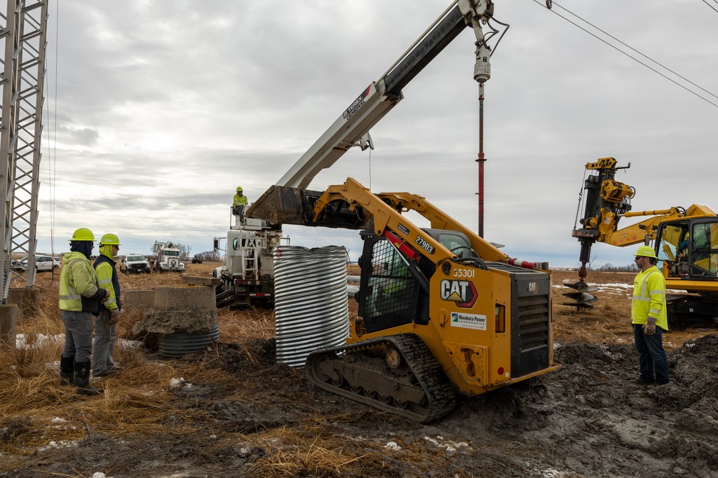 Mud can’t slow down our crews when it comes to providing our members with safe and reliable energy! Happy first day of Spring! 💡🌷 

#poweron #firstdayofspring