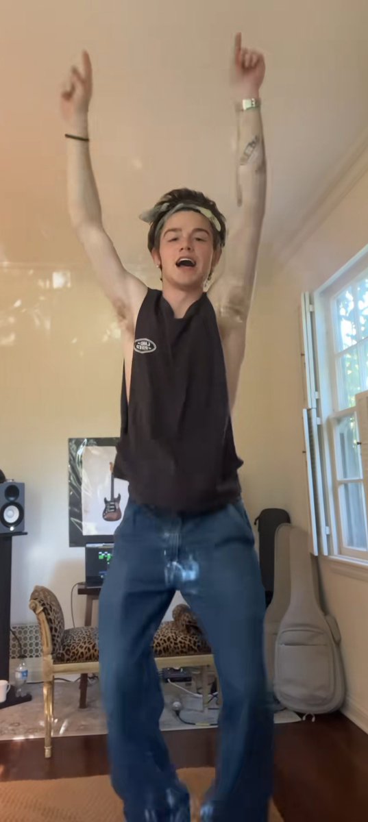 thirstbyseb's tweet photo. ᴘᴀʏᴛᴏɴ https://t.co/13tl1FOHlk