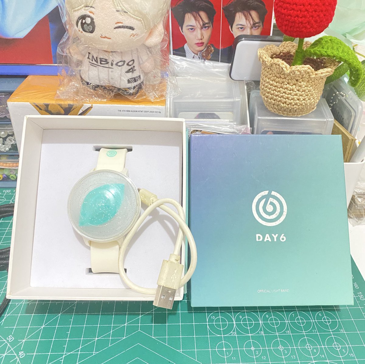 mozzarella_bb's tweet image. Kalo aku WTS LB Day6 Ver.1 ada yg mau tidak ges??

#wtsday6 #lightband #ver1