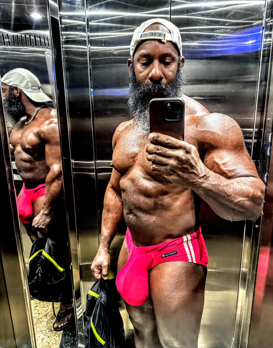@FfCapri Needs <a href="/nivenb/">Person</a>  thick dick