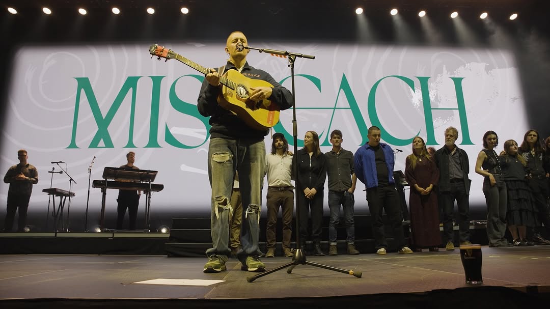 Dermot Kennedy tweet media