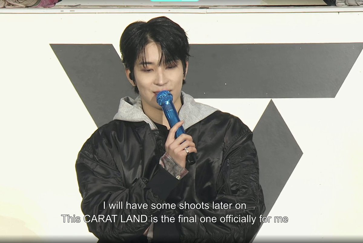 minghaocheol_'s tweet photo. wonwoo saying caratland is officially is his last official one :(((( come back safely, wonwoo ok!!!! https://t.co/uPbHCdSybD