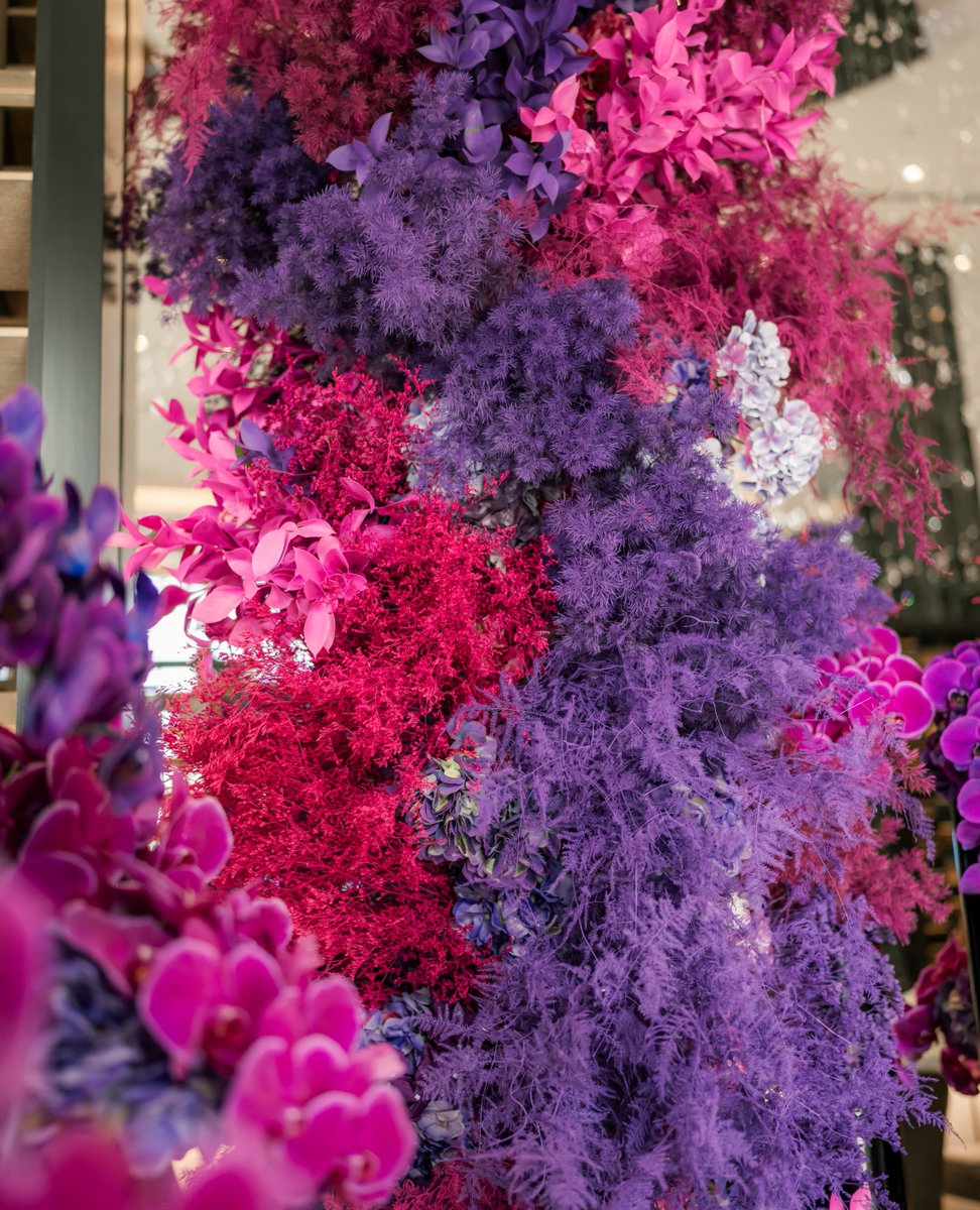 Your time to experience our striking floral installation by @JeffLeatham is now.

Don't miss your last opportunity to experience their beauty.