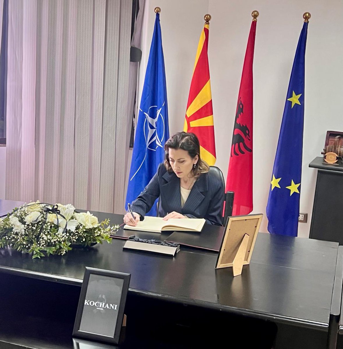 Today, on behalf of the Ministry for Europe and Foreign Affairs, Deputy Minister Silda Anagnosti Çepe signed the book of condolences for the victims of the tragic fire in Kochani, North Macedonia. 

Our thoughts are with the families of those who lost their lives and all those