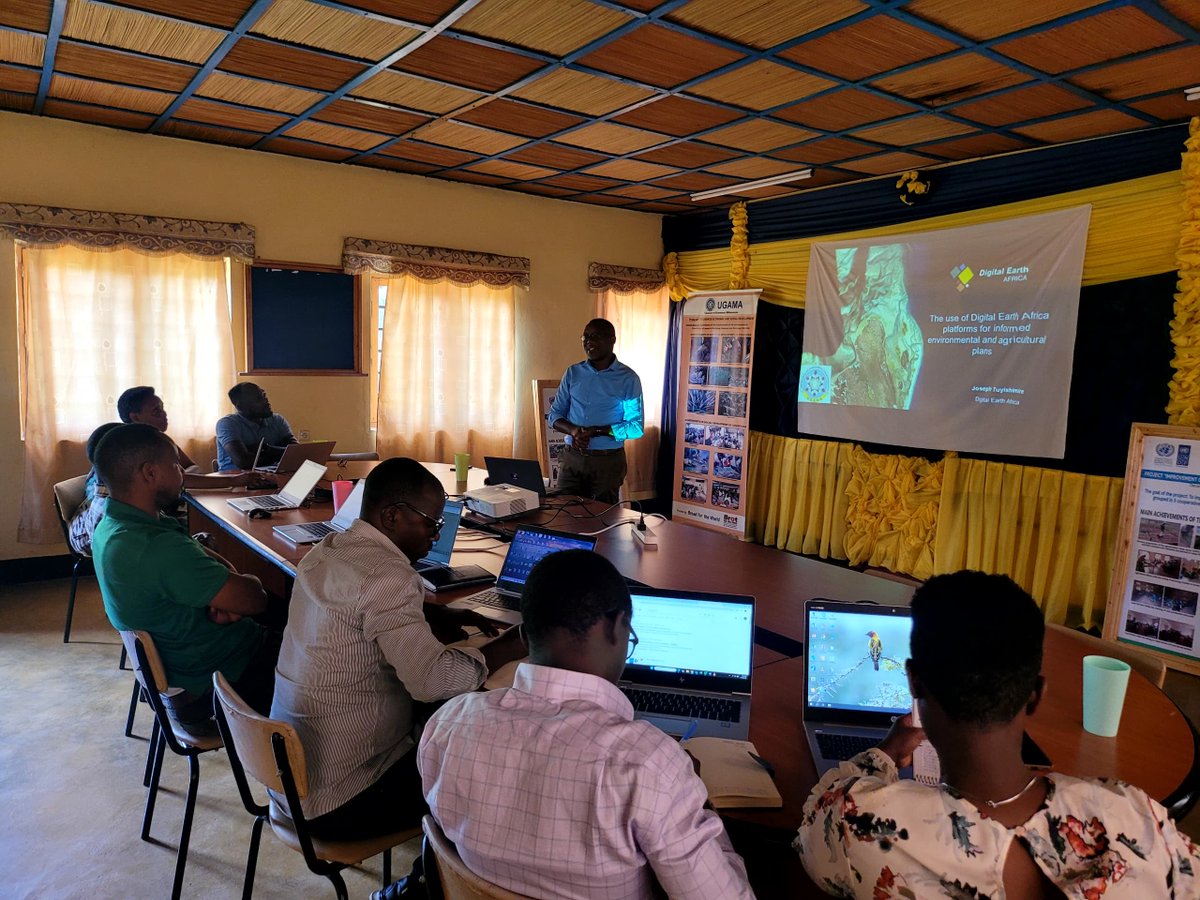 DEarthAfrica's tweet image. UGAMA’s one-day EO workshop in Muhanga, Rwanda, with DE Africa trained staff to use NDVI &amp;amp; Sentinel‑2 data for smarter agricultural planning. Read more to uncover how EO technology is paving the way for climate-resilient agriculture in Rwanda.

ow.ly/W8YX50VleJ0

#EOData