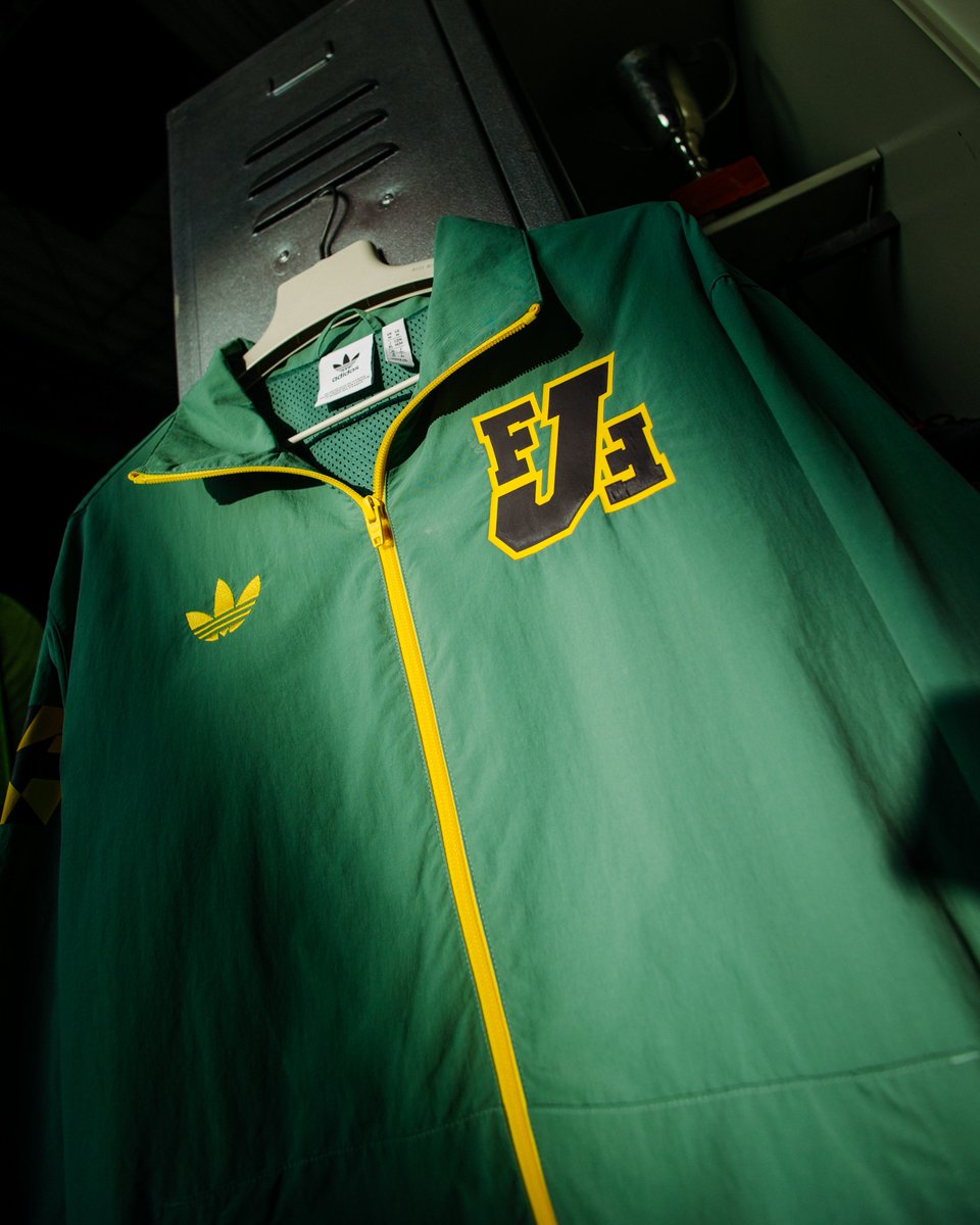 Business 2 Sports Group tweet media