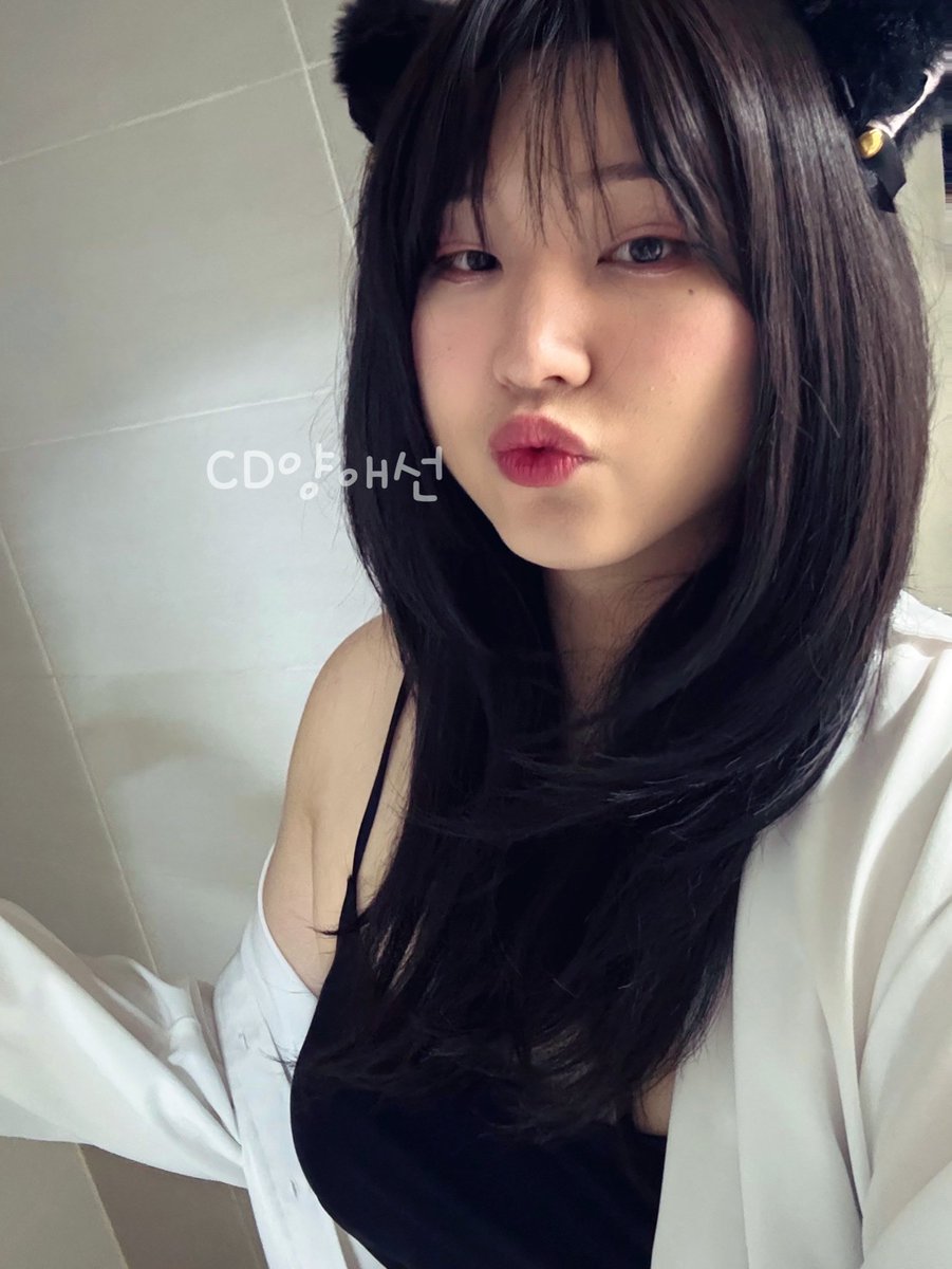 ass8un's tweet photo. 눈밑에 점찍어 봤는데 이상한가? 

#시디 #cd #쉬멜 #트젠 #여장 #일탈 https://t.co/sIDs5h76ov
