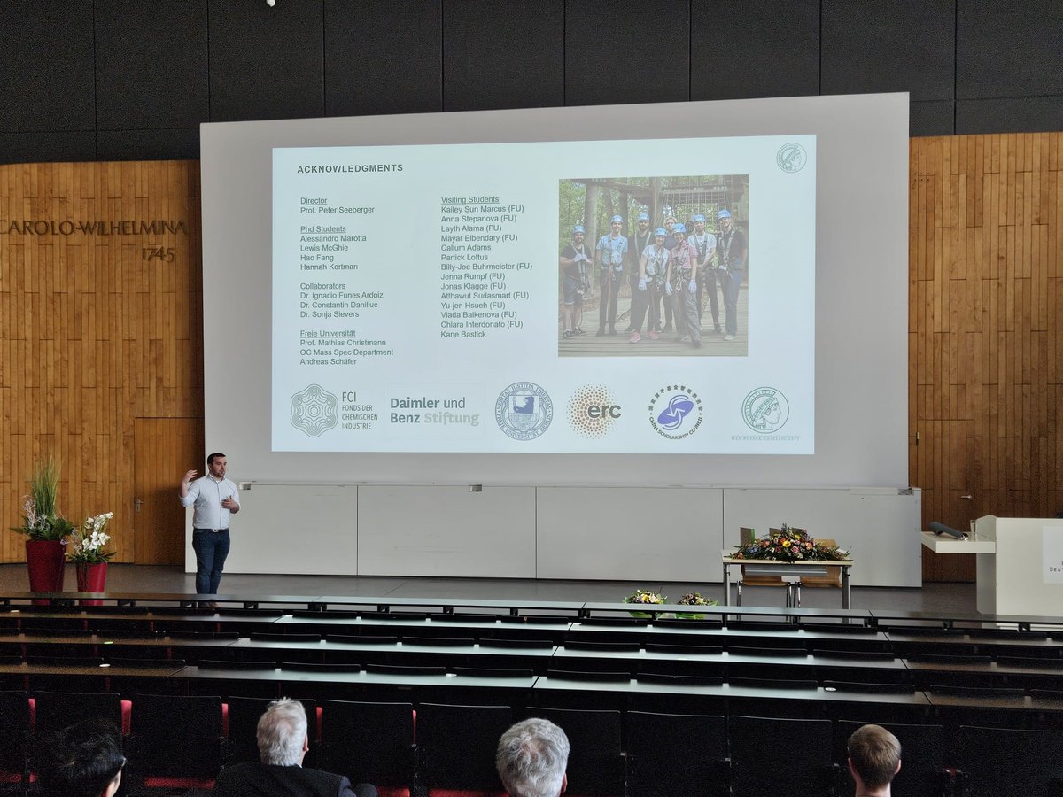 Johnjmol's tweet image. It was an incredible honour to receive the ADUC-Nachwuchspreis at #Chemiedozententagung. A huge thank you goes to my incredible research group and to my mentors for their continuous support. @MpiciPotsdam @peterseeberger @GilmourLab @allanjbwatson
gdch.de/netzwerk-struk…