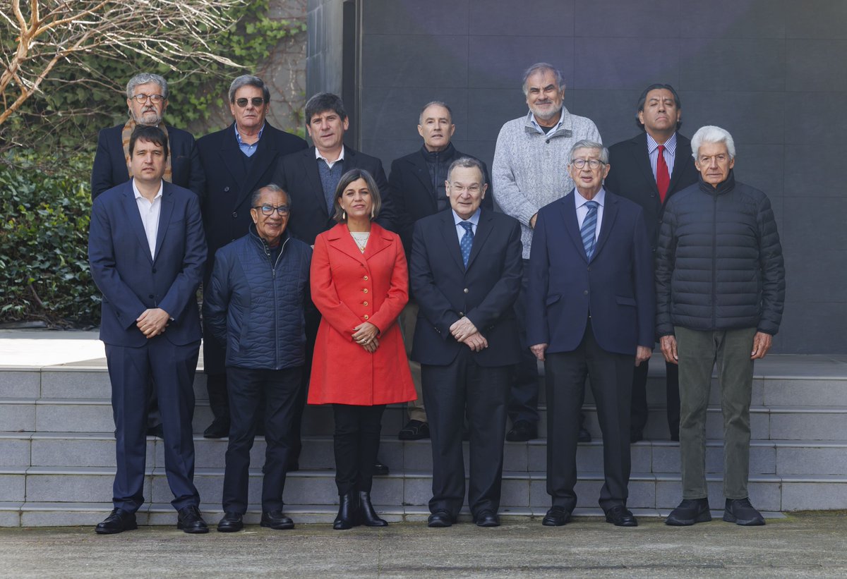 🌎 La Universidad Internacional de La Rioja (#UNIR) reúne en #Logroño a sus Consejos Asesores internacionales en su encuentro anual.

➕ Más, en la NOTICIA:
↪️ow.ly/kiQH50VkHcF

🇪🇨🇵🇪🇨🇴🇲🇽 Los miembros de los Consejos Asesores de #Ecuador, #Perú, #Colombia y #México han