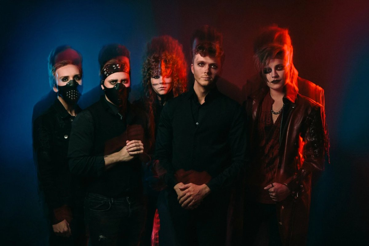 v13media's tweet photo. Norwegian rockers Red Steel premiere their latest single, “All Night,” featuring their new lead singer Haakon Nilo Holter.
🔗: https://t.co/csPvTmPSgN
#Norway #rock #RedSteel #premiere #AllNight #HaakonNiloHolter https://t.co/rm0EaEd0Um