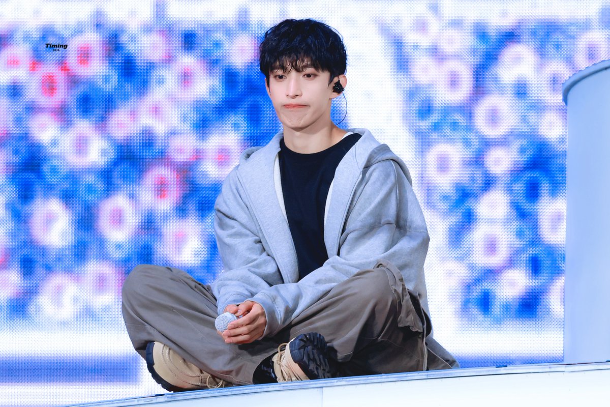 타이밍 tweet media