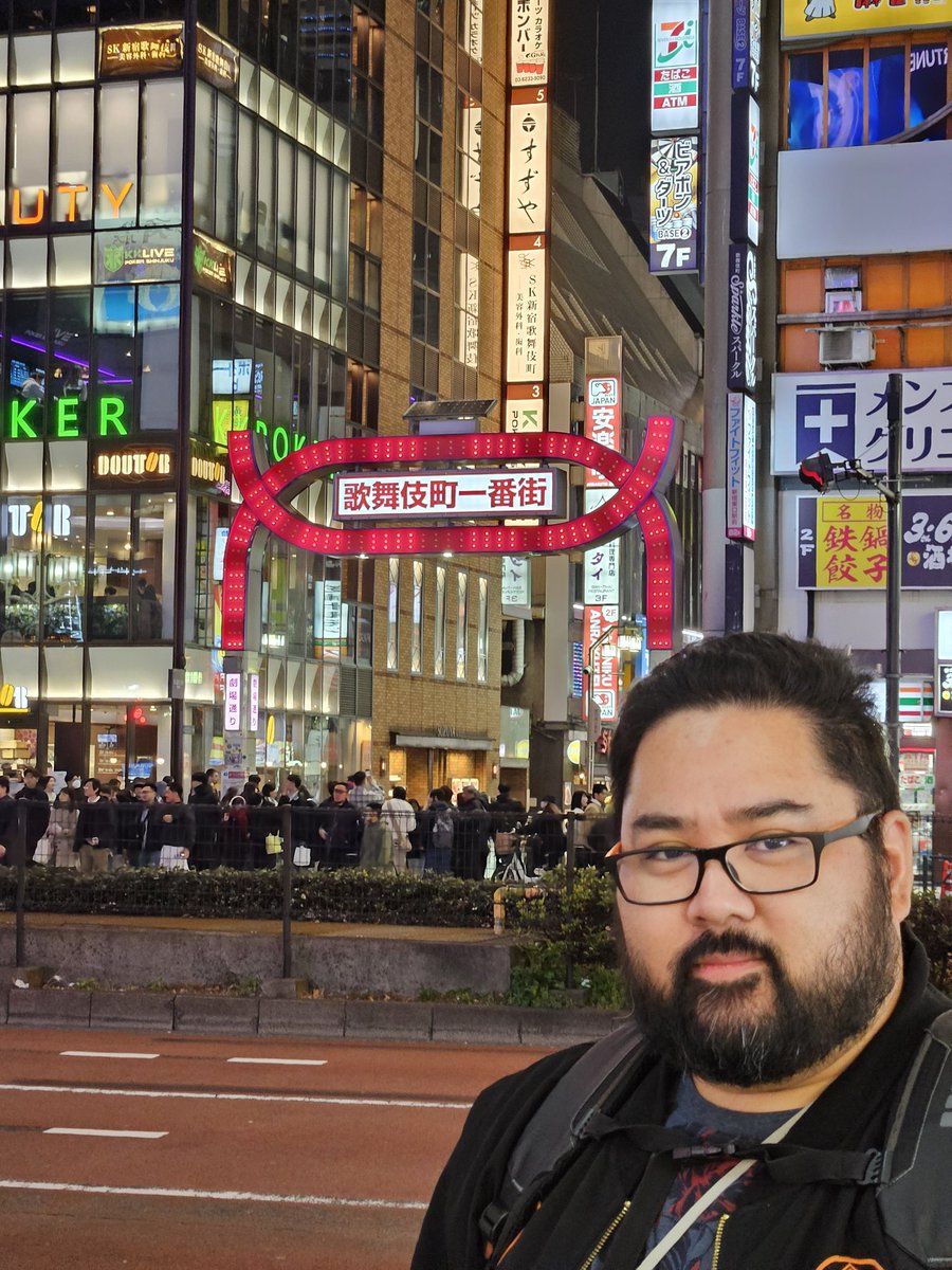 Revy_C's tweet image. Japan day 6

Playing with baby micro pigs and otters in Harajuku. Resisting the urge to spend my life savings at the Capcom and Nintendo store. VISITING KAMUROCHO I mean... Kabukicho