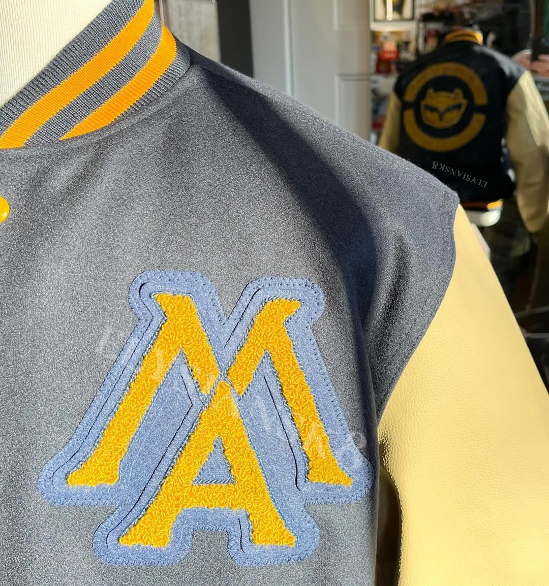 elysiansk8's tweet image. Mas uma foto do Fera que é bom, nada né?!

Roupa oficial usada pelo ator Jake Mager que interpretou o Fera adolescente em “Descendentes: A ascensão de copas”.