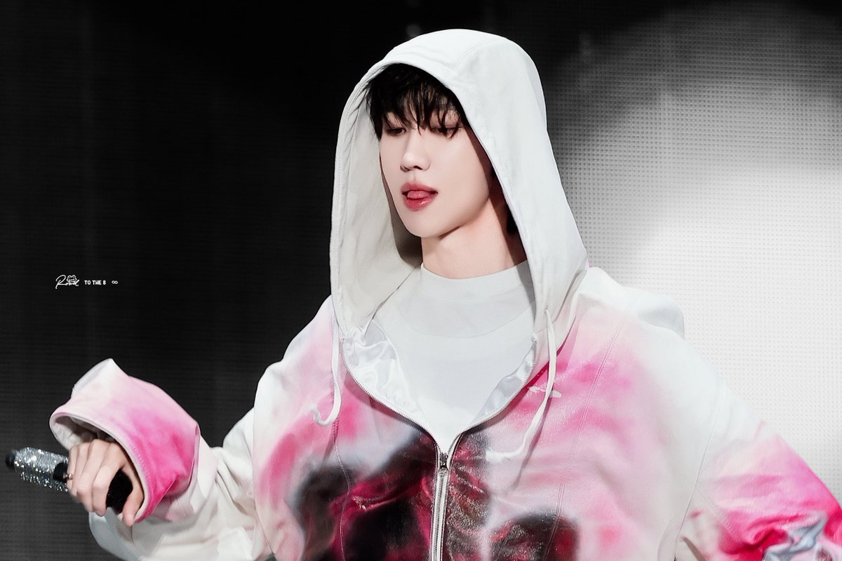 RoadtoThe8's tweet photo. 250320 Monster
#SEVENTEEN #디에잇 #THE8
#서명호 #ミンハオ #徐明浩
#XUMINGHAO https://t.co/nj0ehFgydL