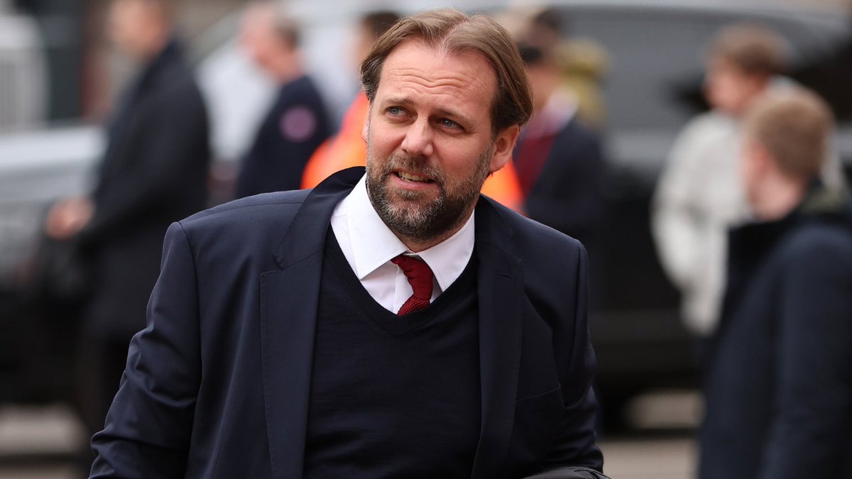 Central (@westham_central) on Twitter photo Tim Steidten is in pole position to become the next sporting director at Crystal Palace.
Oliver Glasner has given the green light for him to replace Dougie Freedman.
Steidten clashed with both managers during his time at West Ham.
<a href="/footyinsider247/">Football Insider</a>
Palace downfall 😋😋😋😋😋 Tim Steidten is in pole position to become the next sporting director at Crystal Palace.
Oliver Glasner has given the green light for him to replace Dougie Freedman.
Steidten clashed with both managers during his time at West Ham.
<a href="/footyinsider247/">Football Insider</a>
Palace downfall 😋😋😋😋😋
