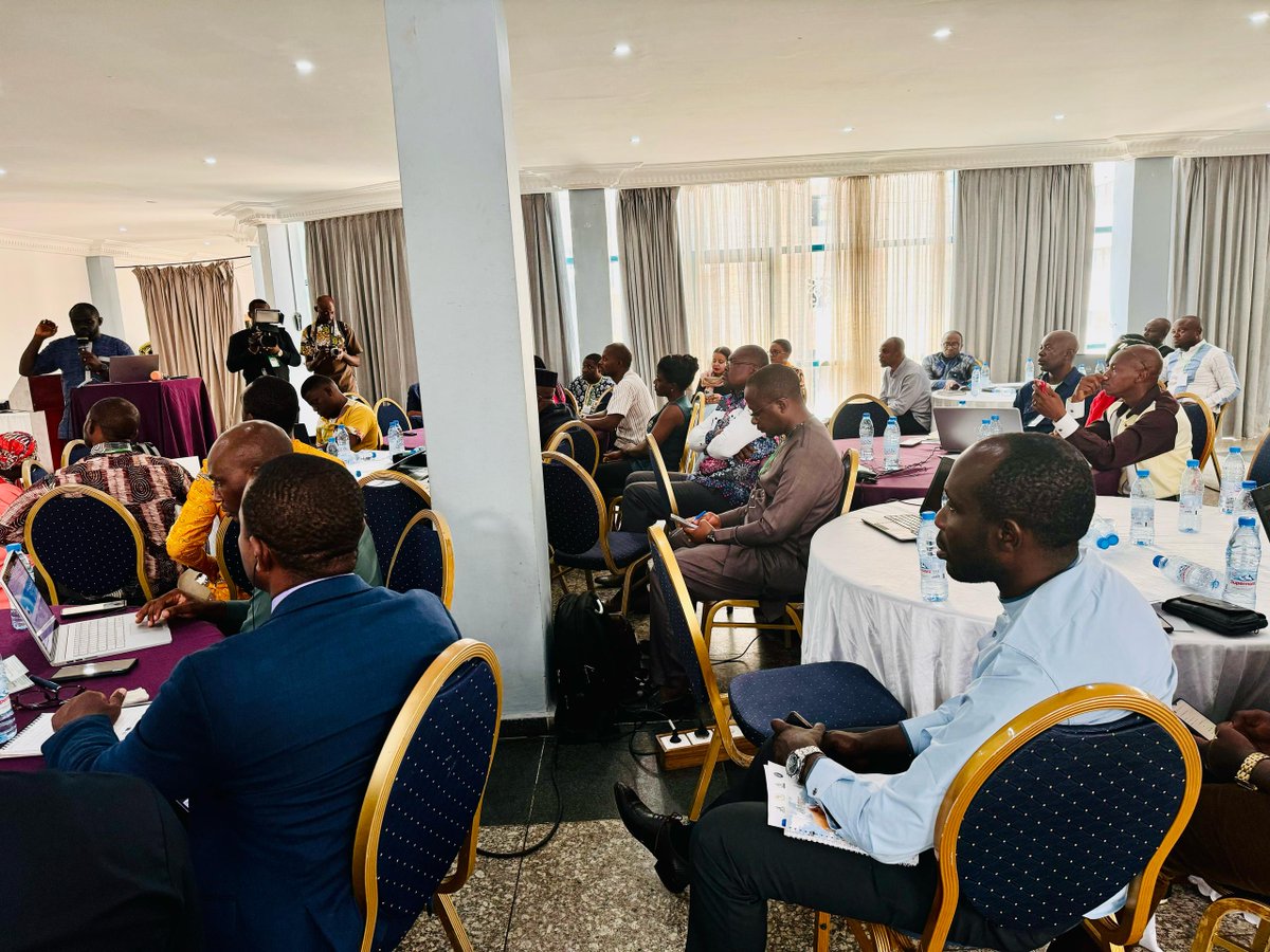 ACMAD_org's tweet photo. Happening Now!
Plenary session at #NCOF Cameroon!
🎙️ Our senior forecasting expert, Dr. Kamsu, is engaging with the audience on the importance of User Interface Platforms for DRR &amp; Agriculture in the co-production of tailored #CIS to the user's needs.
 #EWS #UserEngagement #NCOF https://t.co/kJtRxitZzC