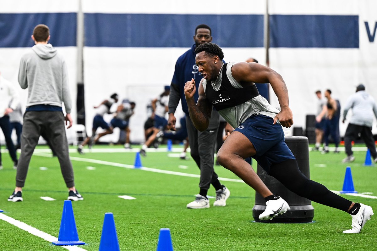 Deion Barnes (@dbarnes_18) on Twitter photo #younghunters competitor of the day is <a href="/Zfish84/">Zuriah Fisher🦍</a> worked hard and did great job of leading! #younghunters competitor of the day is <a href="/Zfish84/">Zuriah Fisher🦍</a> worked hard and did great job of leading!