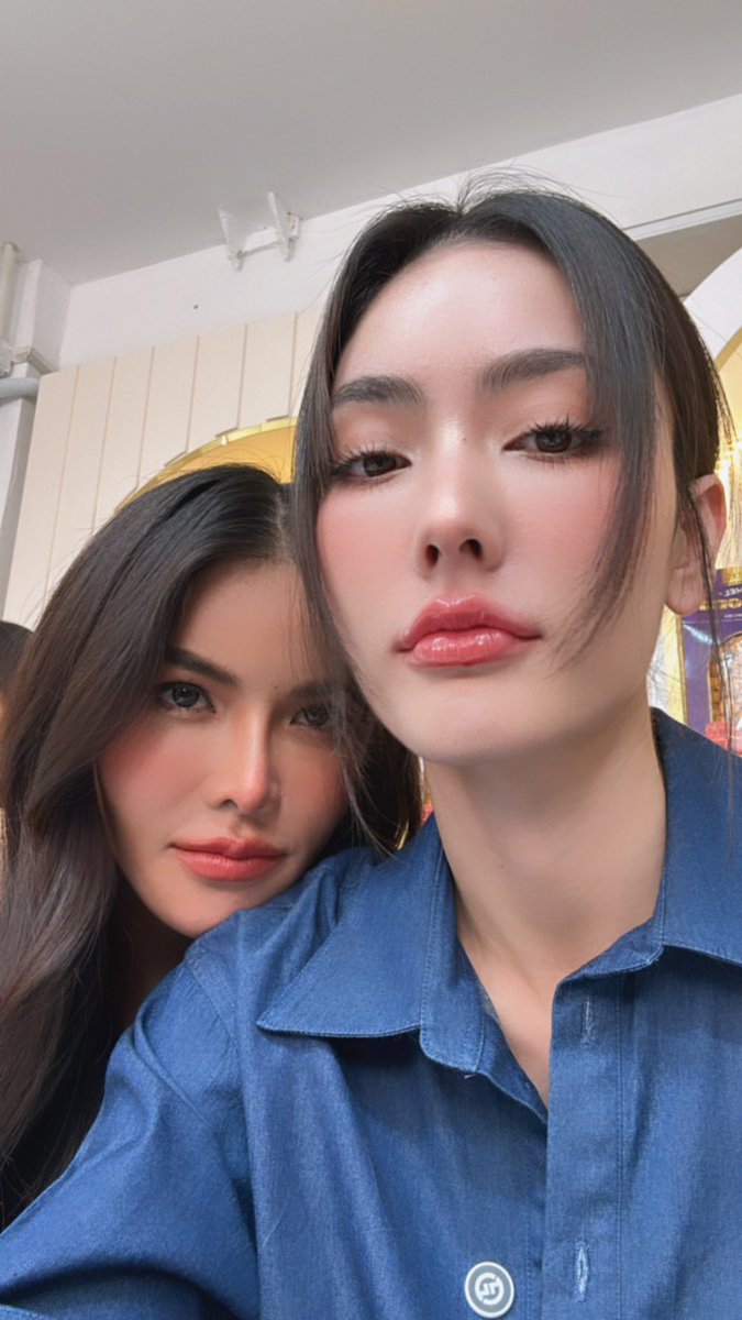 meenaxrina's tweet photo. กำลังจะขึ้นไลฟ์แล้ววววว
ไปรอกันเลยยย phanthongfood https://t.co/xqkUxqVfD3