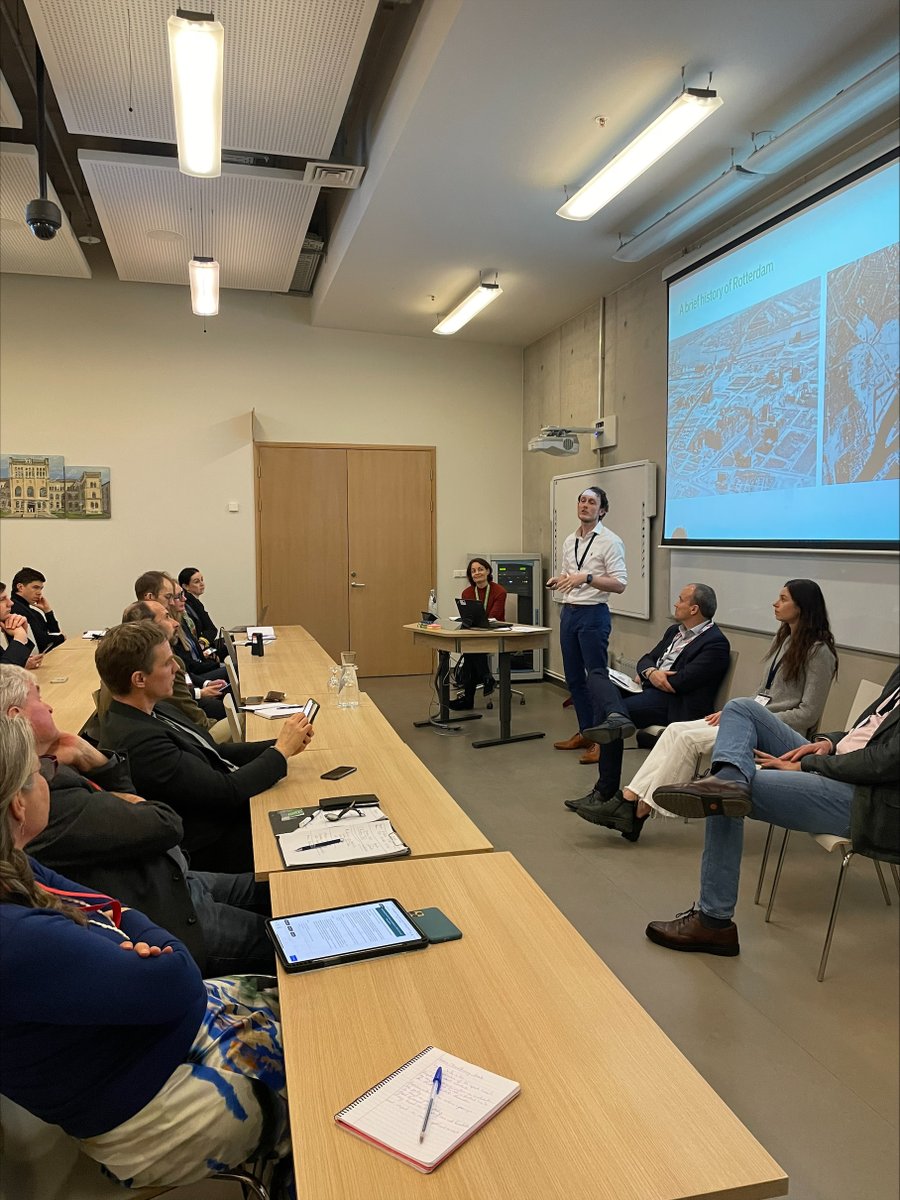 REALLOCATE_EU's tweet photo. 🚶‍♂️🚲 Traffic calming measures are transforming our streets—making them safer and more accessible for everyone!

At today’s workshop during the @Eurocities Mobility Forum in Riga, REALLOCATE explored strategies to enhance safety and mobility in dense urban intersections! 🌍 🚲 https://t.co/6oWGskEOKc