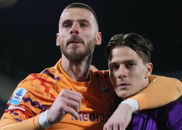 StefanoDelCoro2's tweet photo. Poste le basi da parte della #Fiorentina per la permanenza di De Gea anche nella prossima stagione. Tutti i dettagli su @Fiorentinanews https://t.co/Knsx2pl8b6