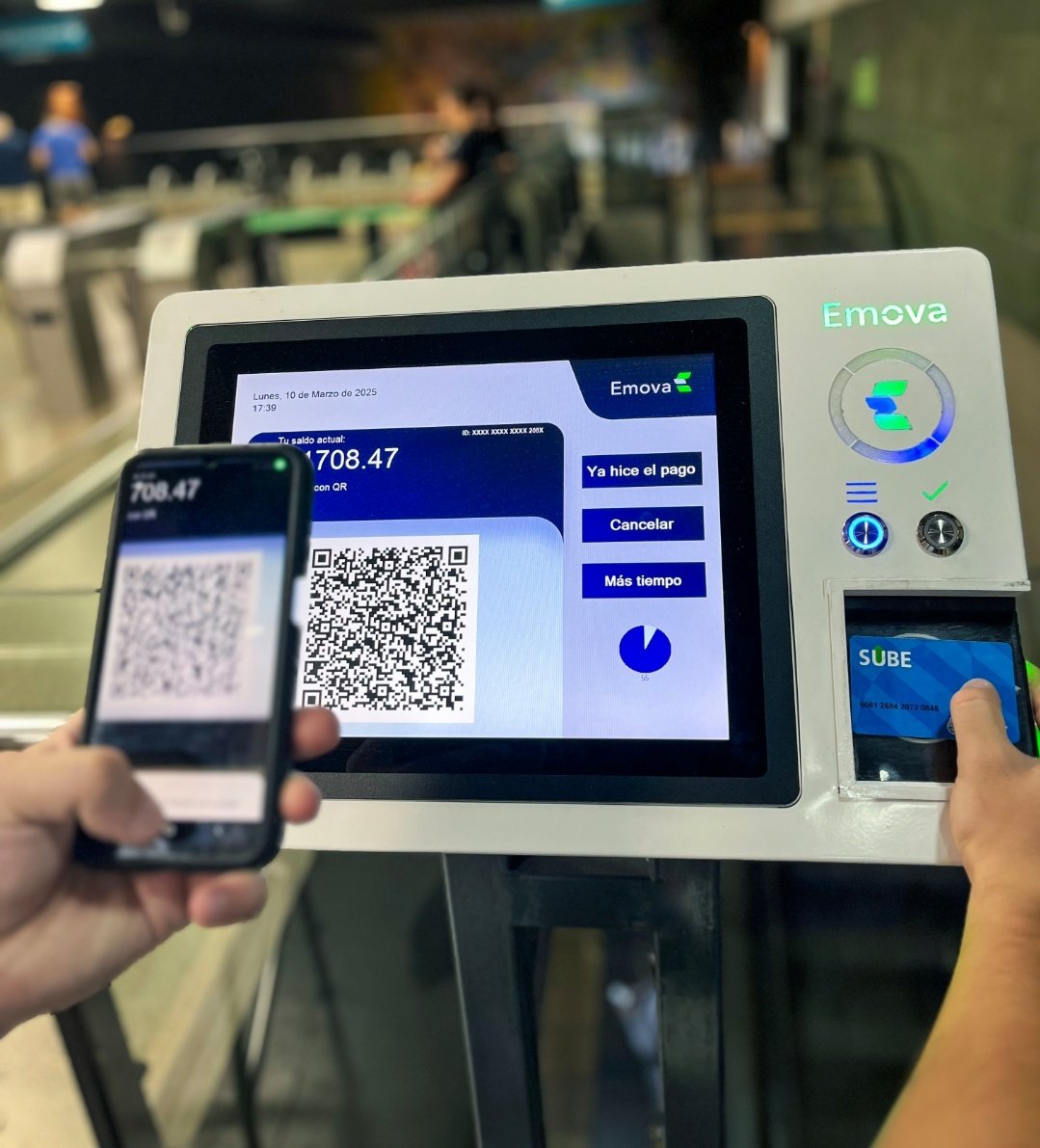 Nuevas terminales para recargar la
<a href="/TarjetaSUBEok/">Tarjeta SUBE</a> en el Subte

Se trata de 80 nuevas terminales innovadoras, más compactas y de uso sencillo, para la carga de saldo en las tarjetas #SUBE 🚈 

El QR se lee con el celular, pagando con una billetera virtual.

<a href="/Emova_arg/">Emova - Concesionario del Subte de Buenos Aires</a>