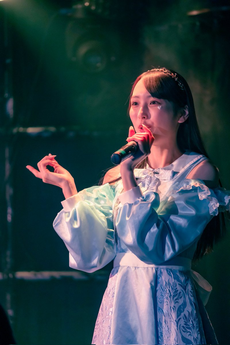 hooch_neo's tweet photo. 1枚目はRAW
2,3枚目はHEIF
どちらもレタッチしてJpegにしてるんですが
1枚目85MB 
2,3枚目は2MBそこそこ...

カメラのスペックも関係しているかもしれませんがapscでこれです

画像を大きく出力するなら別だと思うけど

写真は ポップキャスト 中村みずきさん

@13mizuki_5 
@SPJ_popcast

#RAW #HEIF https://t.co/dZ61ZrF8MM