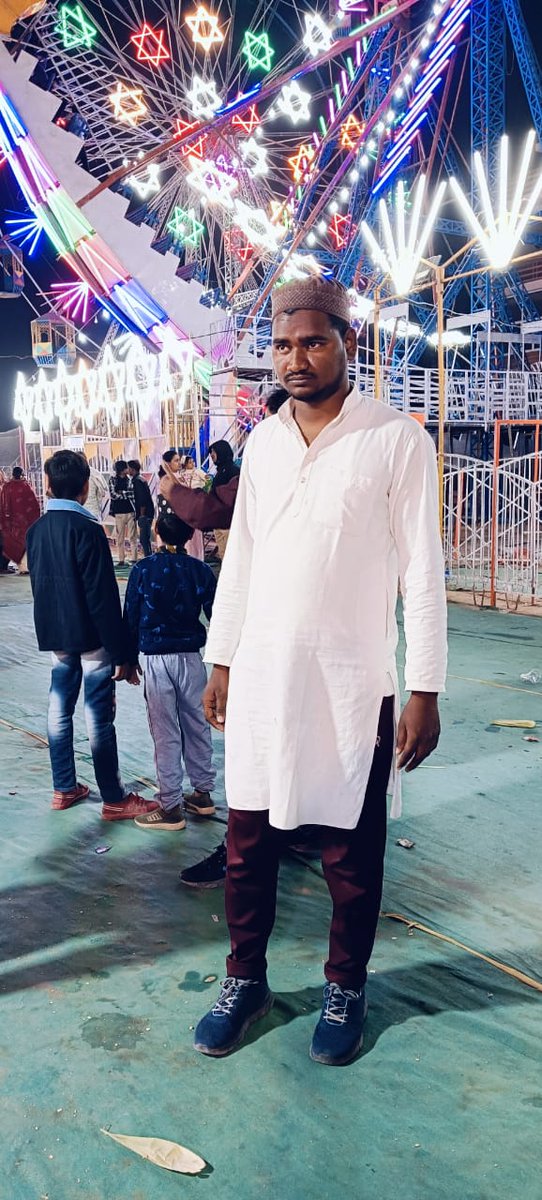 DropTechnical's tweet photo. ज़िंदा रहना है तो हालात से डरना कैसा
जंग लाज़िम हो तो लश्कर नहीं देखे
#new #dubai #dubailife #dubailifestyle #muslim #viral #Crypto #India #lucknow #up #up32 @MhmdAlissa https://t.co/kvN1QdGyuW