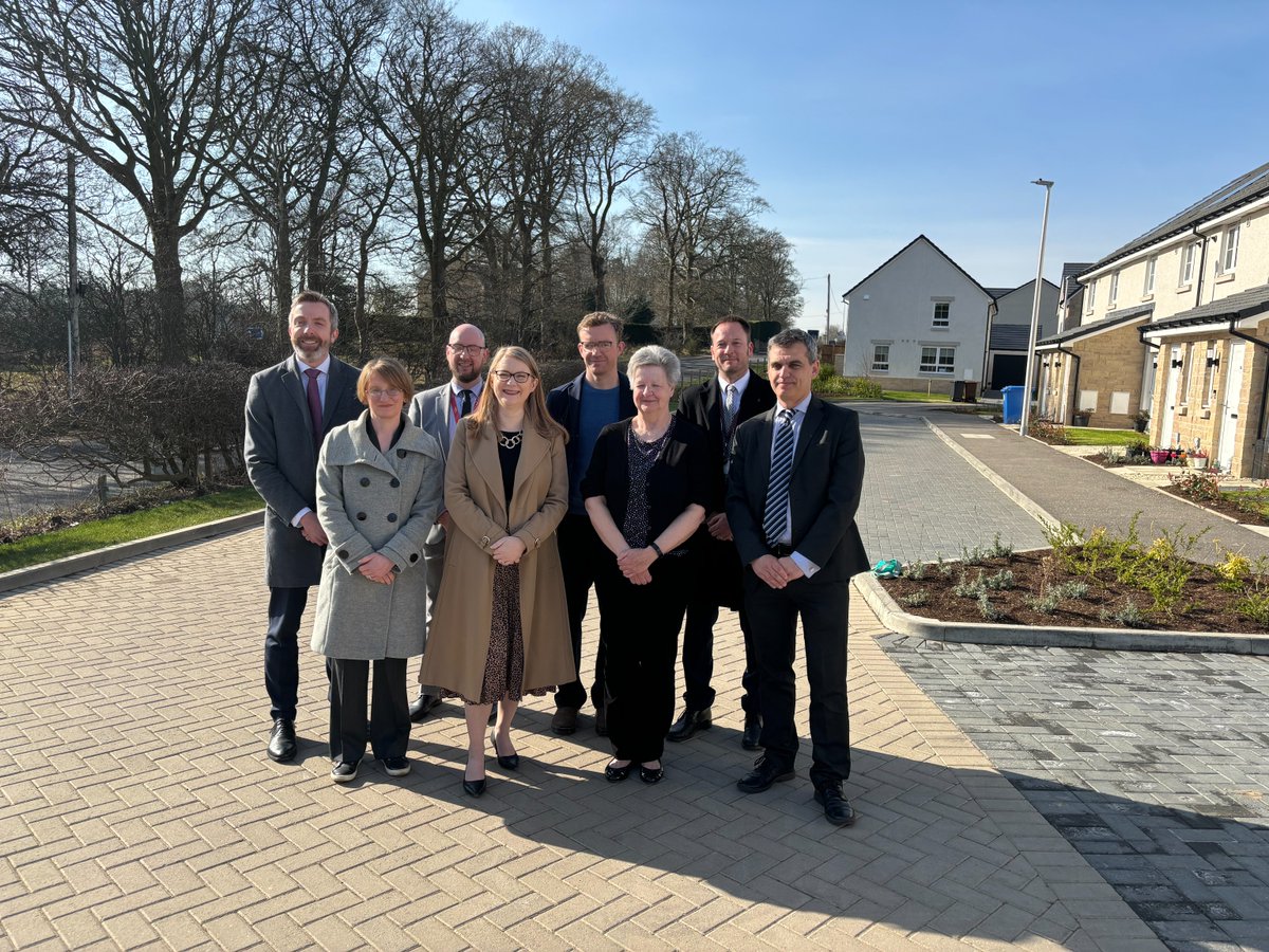 Scot Gov Fairer (@scotgovfairer) on Twitter photo .<a href="/scotgov/">Scottish Government</a> investment in the Charitable Bonds programme has reached more than £500 million.
Social Justice Secretary <a href="/S_A_Somerville/">Shirley-Anne Somerville</a> visited a housing development in Rosewell, Midlothian which has benefitted from the scheme.
Read more here: gov.scot/news/charitabl… .<a href="/scotgov/">Scottish Government</a> investment in the Charitable Bonds programme has reached more than £500 million.
Social Justice Secretary <a href="/S_A_Somerville/">Shirley-Anne Somerville</a> visited a housing development in Rosewell, Midlothian which has benefitted from the scheme.
Read more here: gov.scot/news/charitabl…