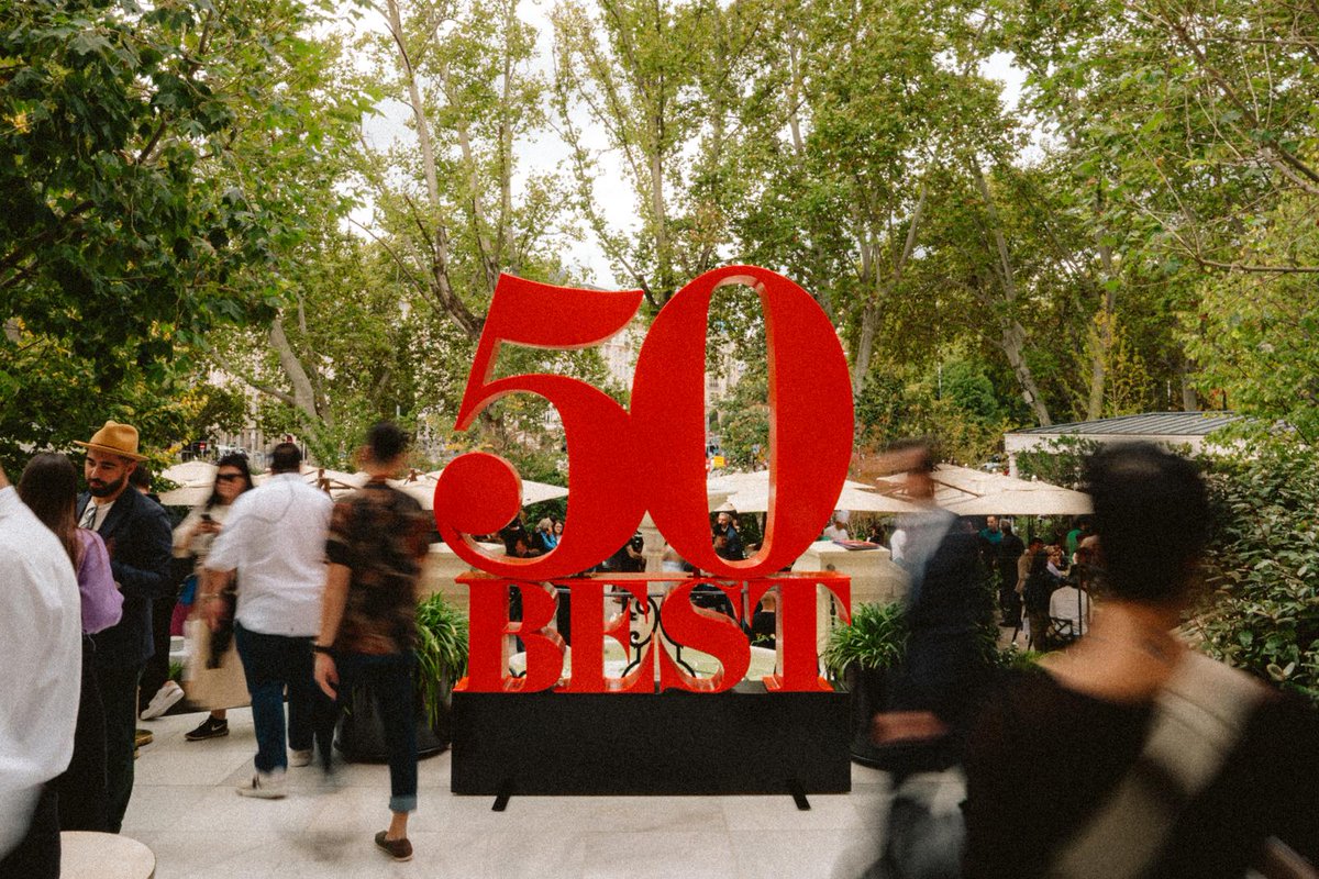 busintriper's tweet photo. The World's 50 Best Bars 2025 ya tiene fecha y ubicación confirmada 🍸🗺️

El ranking más prestigioso de la industria de la coctelería regresa una vez más a Asia para distinguir a los mejores bares, bármanes y ciudades de la coctelería del mundo.

Más info: https://t.co/F7WjHGsojZ https://t.co/ekJ326K8dX