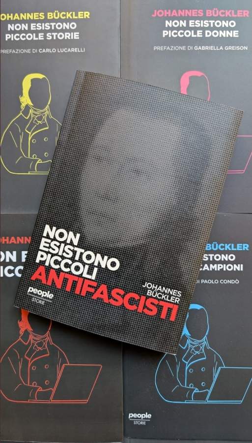 JohannesBuckler's tweet image. È arrivato in libreria &quot;Non esistono piccoli antifascisti&quot;, l&apos;ultimo libro di  @JohannesBuckler

Puoi acquistarlo anche su peoplepub.it/pagina-prodott…

PACCHETTO BUCKLER
peoplepub.it/pagina-prodott…

DIALOGHI COL PASSATO
peoplepub.it/pagina-prodott…

@peoplepubit